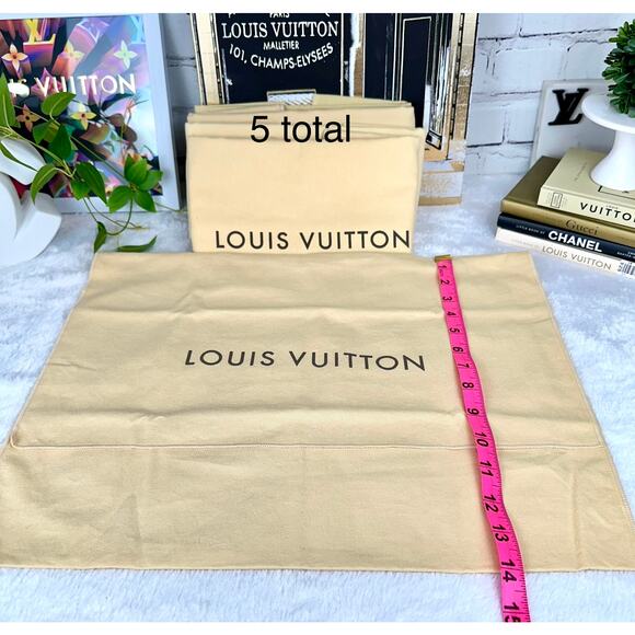 Louis Vuitton Dust Bag Medium Fold Over - Picture 4 of 4